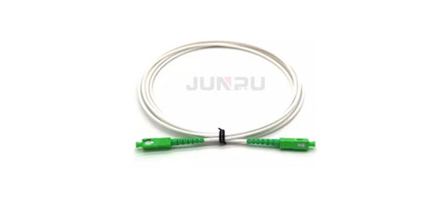 Elfenbeinweißes SC/APC G657A2 Glasfaser-Patchkabel